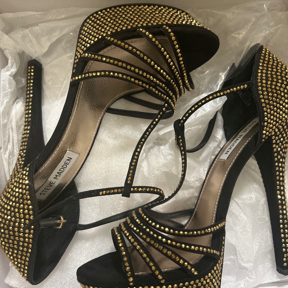 Steve Madden gold and black heels